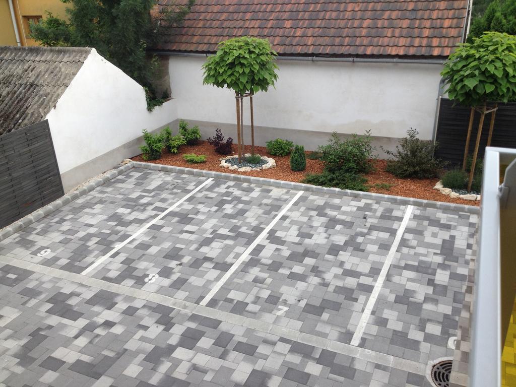 Rubin Apartman Sarvar Exterior photo